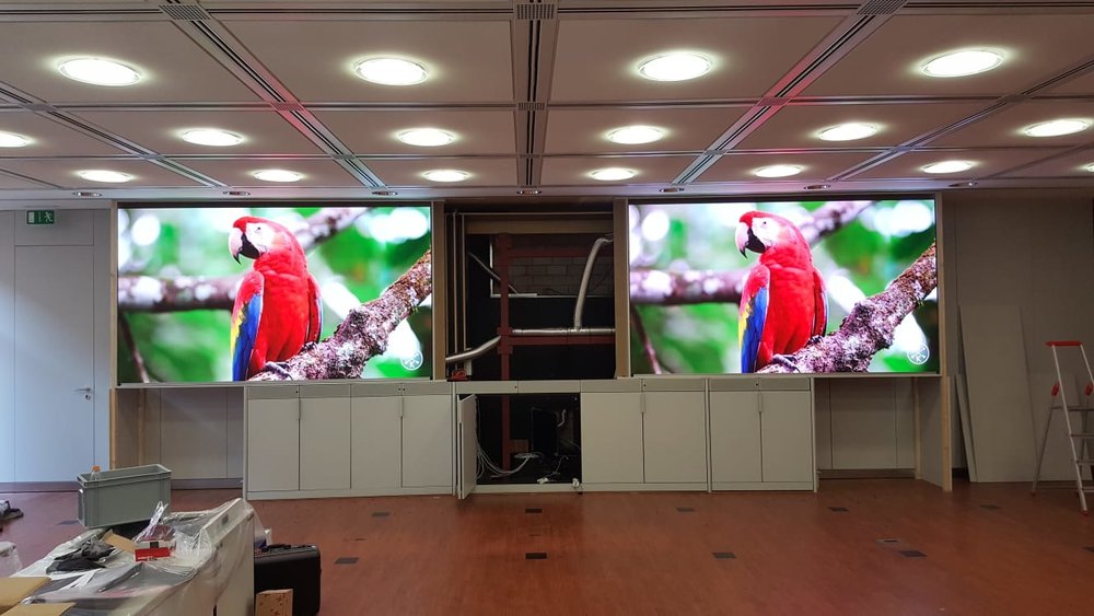 VIDEOWALLS VON DELTA BEI DER HANNOVER RÜCK